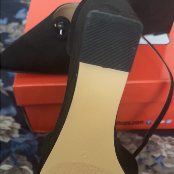 Ready for my meeting wedges. Excellent Condition only worn once - Picture 2 of 3